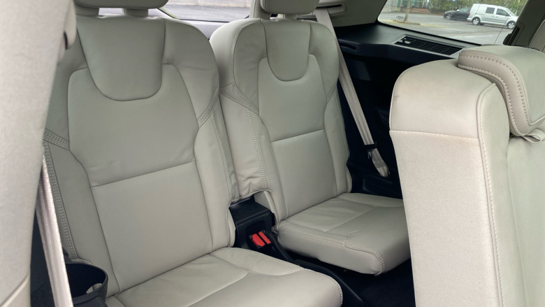 Volvo XC90 2.0 B5P Ultra Dark 5dr AWD Geartronic Petrol Estate